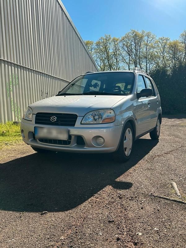 Second-hand Suzuki Ignis 80 CP (58 kW) 2000 Gri Hatchback