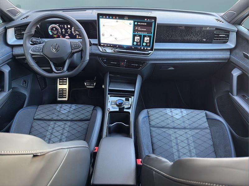 Neu VW Tayron 193 PS (141 kW) 2025 Silber SUV