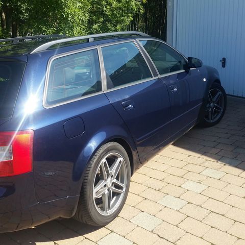 Gebraucht Audi A4 180 PS (132 kW) 2003 Blau metallic Kombi