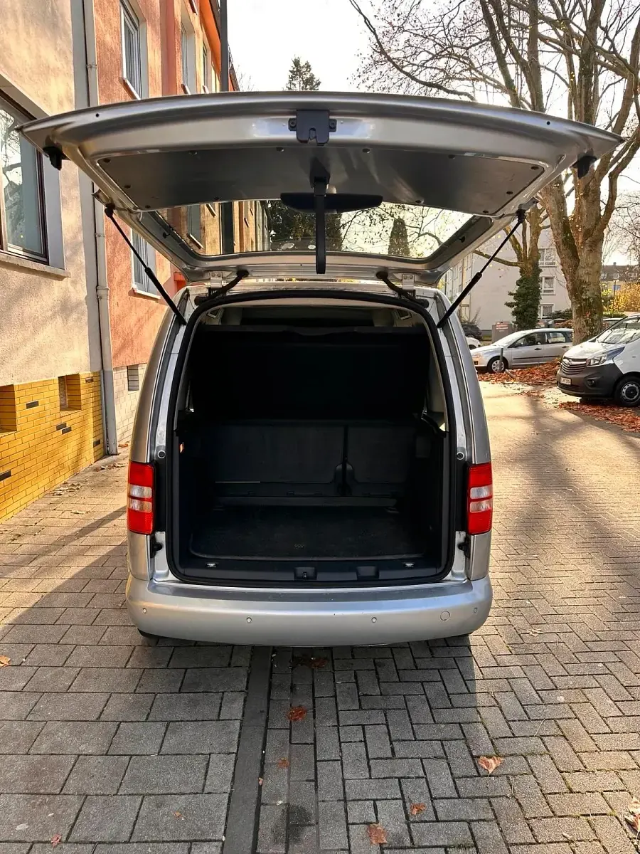 Gebraucht VW Caddy 105 PS (77 kW) 2012 Silber Van / Kleinbus