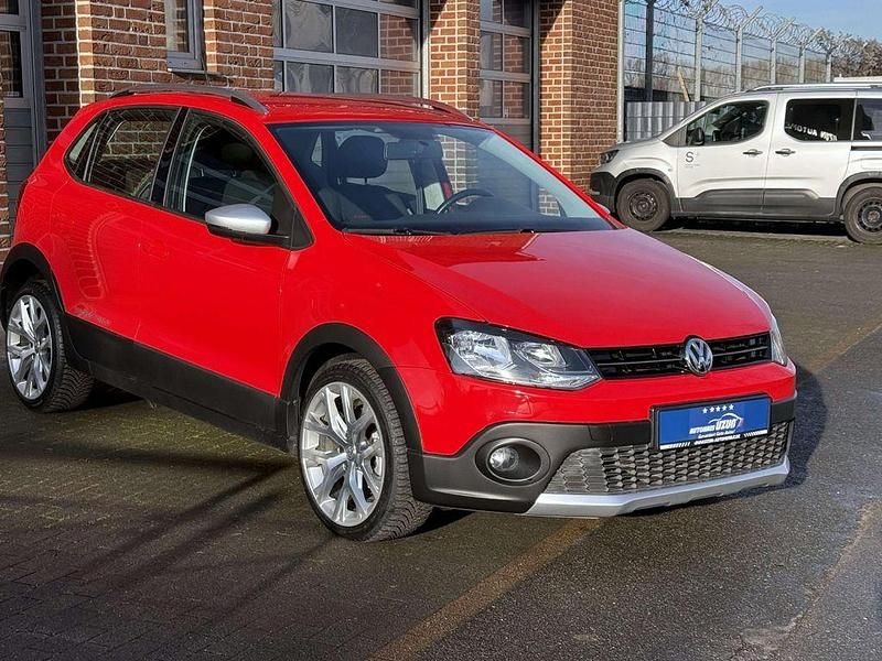 Gebraucht VW Polo Cross 110 PS (80 kW) 2016 Flashrot Kleinwagen
