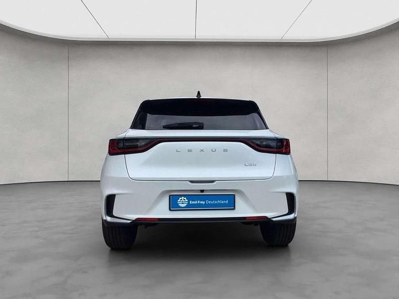 Neu Lexus LBX 136 PS (100 kW) 2026 Weiß SUV