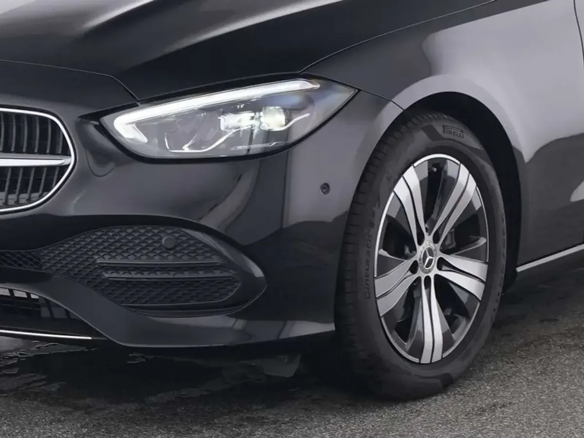 Gebraucht Mercedes C180 Avantgarde 170 PS (125 kW) 2025 Schwarz Kombi