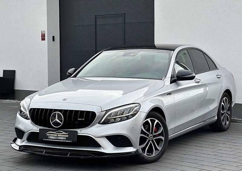 Silber Gebraucht 2018 Mercedes C43 AMG Night Limousine | 23.800 € - Bild 1/4