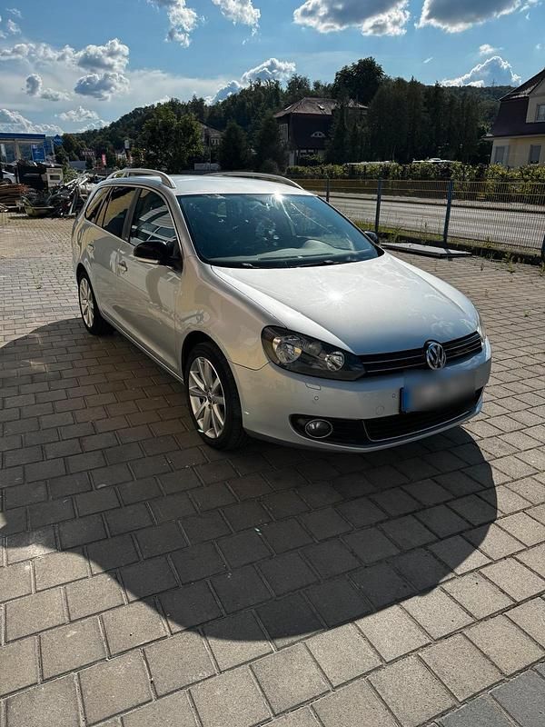 Silber Gebraucht 2011 VW Golf VI Kombi | 6.799 € (Fairer Preis) - Bild 1/4