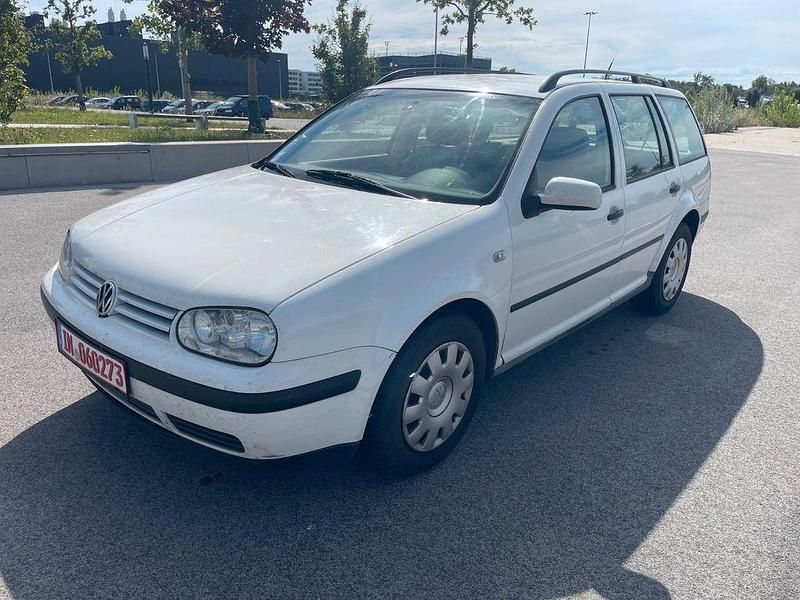 Weiß Gebraucht 2002 VW Golf IV Basis Kombi | 899 € (Guter Preis) - Bild 1/4