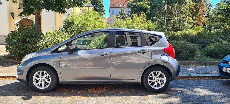 Grau Gebraucht 2014 Nissan Note Acenta Van / Kleinbus | 6.000 € (Guter Preis) - Bild 1/4