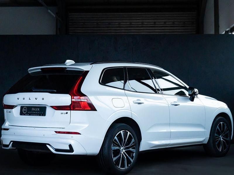 Gebraucht Volvo XC60 Ultimate 235 PS (172 kW) 2023 Weiß SUV