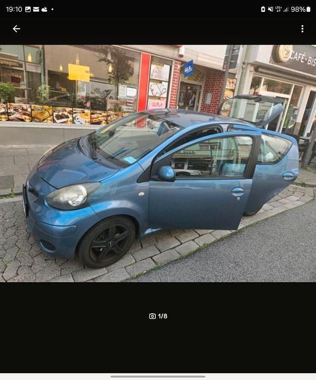 Gebraucht Toyota Aygo 68 PS (50 kW) 2009 Blau Kleinwagen