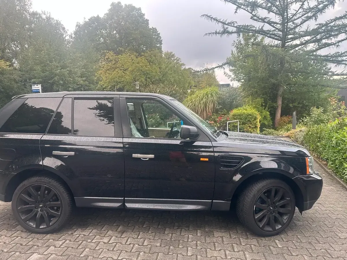 Gebraucht Land Rover Range Rover Sport 190 PS (139 kW) 2009 Schwarz SUV