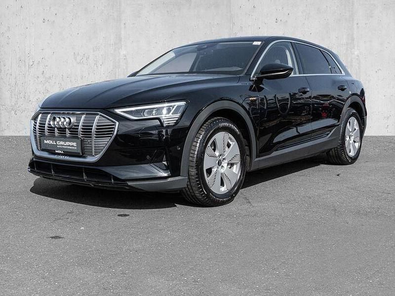 Gebraucht Audi e-tron Advanced Plus 300 kW (408 PS) 2023 Brillantschwarz SUV