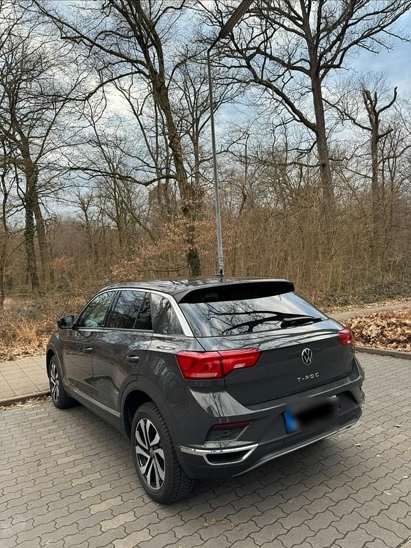 Gebraucht VW T-Roc 150 PS (110 kW) 2021 Grau SUV