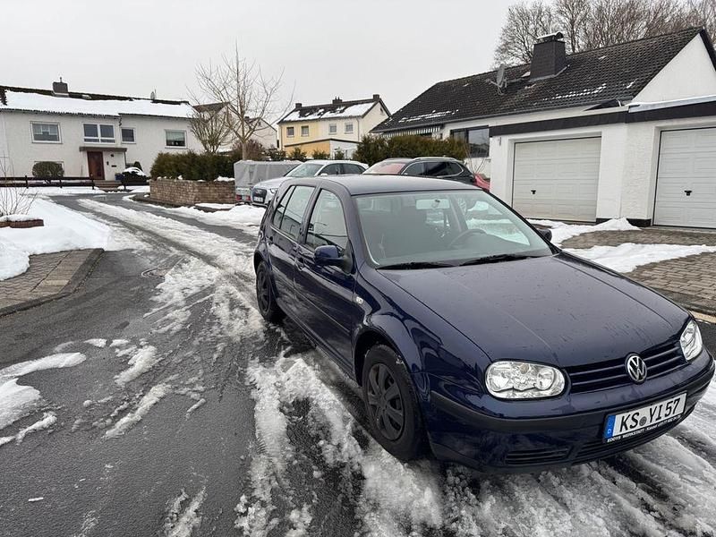 Gebraucht VW Golf Basis 75 PS (55 kW) 2001 Blau Limousine