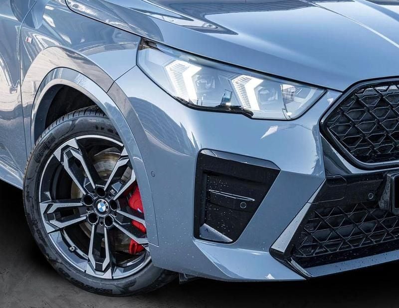 Gebraucht BMW X2 M Sport 163 PS (119 kW) 2025 Grau SUV