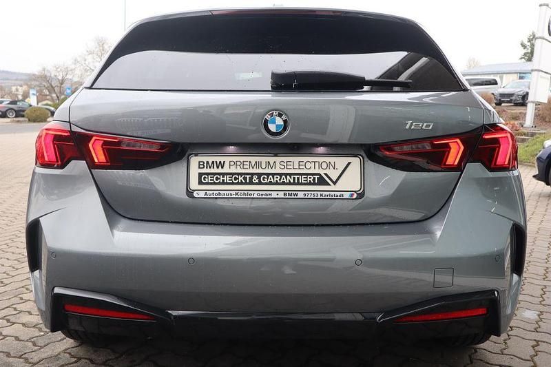 Gebraucht BMW 120 170 PS (125 kW) 2025 Grau Kleinwagen