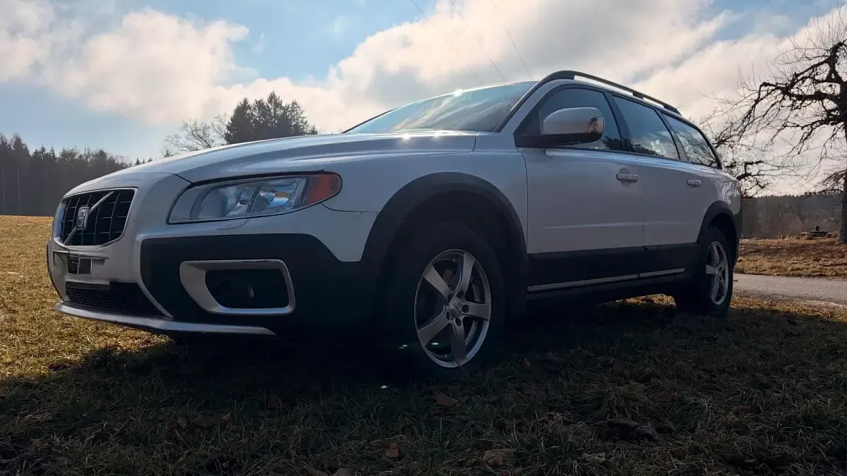 Używany Volvo XC70 238 KM (175 kW) 2008 Biały Kombi