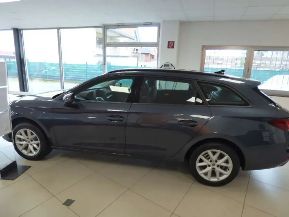 Gebraucht Seat Leon Style 116 PS (85 kW) 2023 Magnetic grau Kombi