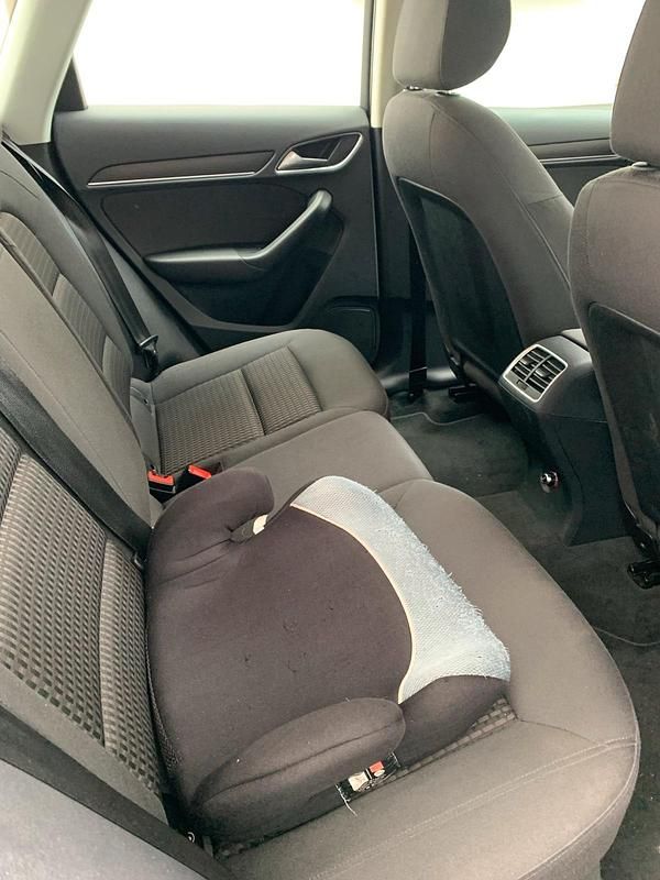 Gebraucht Audi Q3 140 PS (102 kW) 2012 Gold SUV