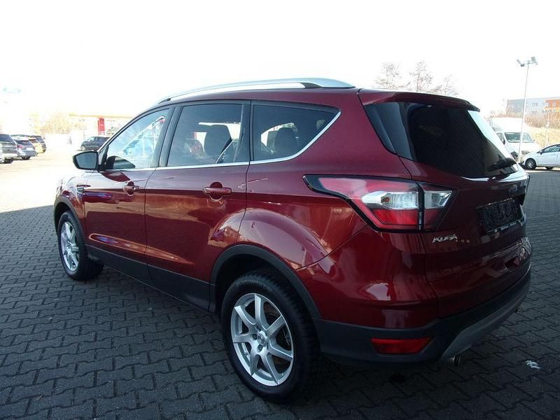 Gebraucht Ford Kuga Titanium 150 PS (110 kW) 2019 Blau SUV