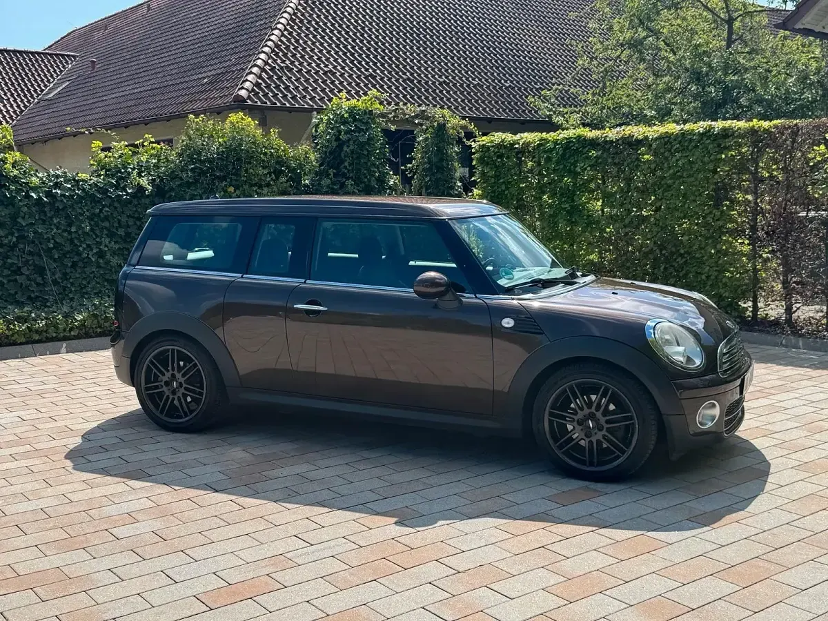 Käytetty Mini Cooper D 109 HP (80 kW) 2008 Ruskea Viistoperä