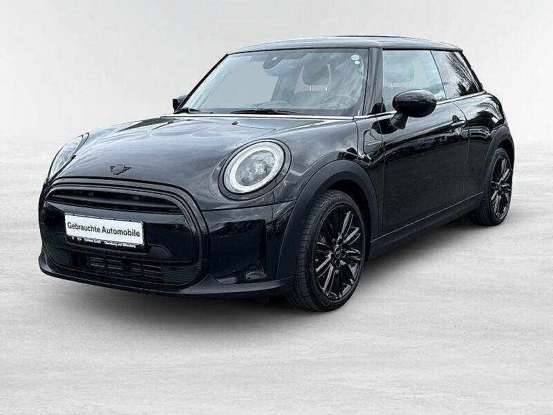 Gebraucht Mini Cooper 136 PS (100 kW) 2023 Midnight black metallic Kleinwagen