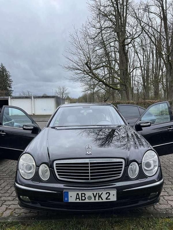 Gebraucht Mercedes E320 Avantgarde 204 PS (150 kW) 2005 Limousine