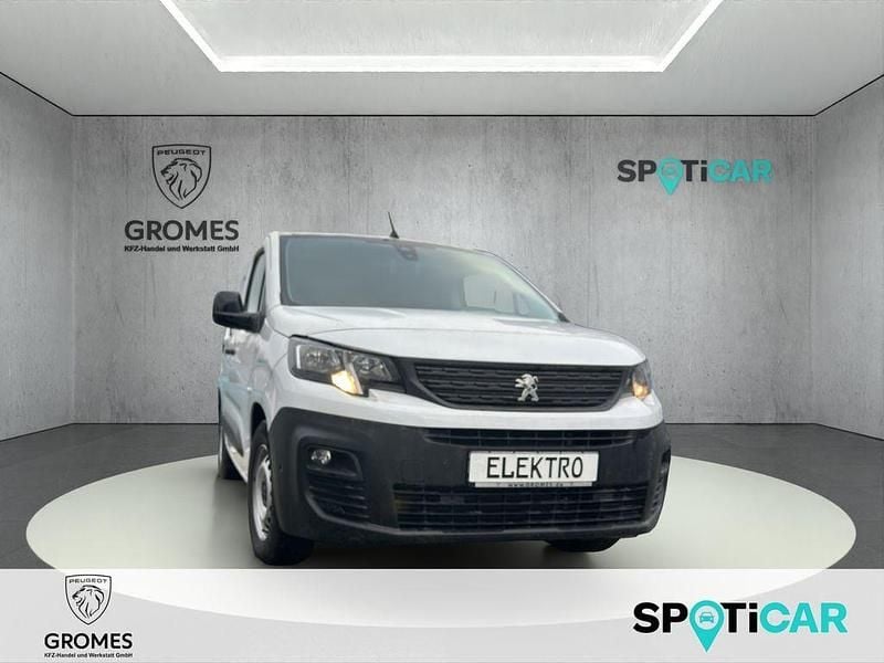 Weiß Gebraucht 2024 Peugeot E-Partner Premium Van / Kleinbus | 19.990 € (Superpreis) - Bild 1/4