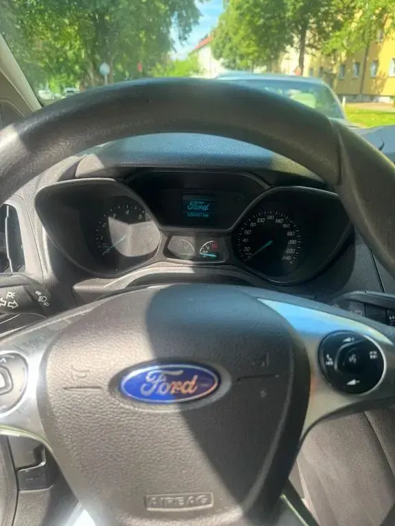 Gebraucht Ford Transit Connect 101 PS (74 kW) 2017 Weiß Van / Kleinbus