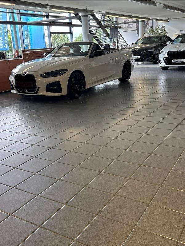 Weiß Gebraucht 2022 BMW 430 Cabriolet Cabrio | 54.000 € - Bild 1/3