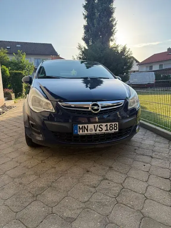 Gebraucht Opel Corsa Active 69 PS (50 kW) 2013 Blau Kleinwagen