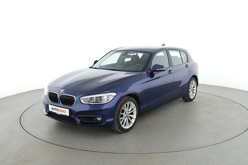 Blau Gebraucht 2017 BMW 120 Advantage Kleinwagen | 16.290 € (Fairer Preis) - Bild 1/3