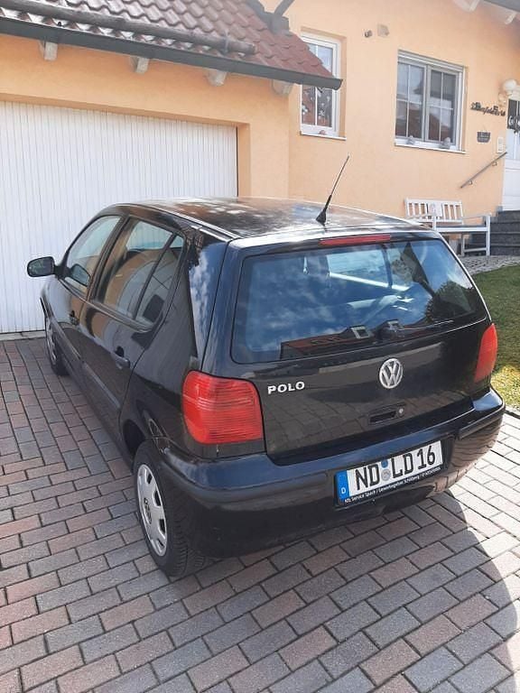 Gebraucht VW Polo Basis 65 PS (47 kW) 2000 Schwarz Limousine