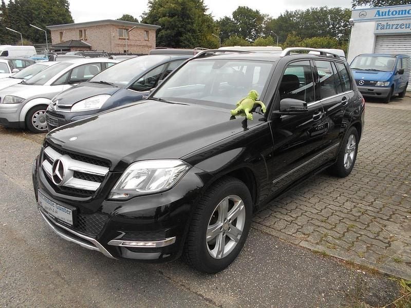 Schwarz Gebraucht 2012 Mercedes GLK200 SUV | 14.850 € (Etwas zu teuer) - Bild 1/4