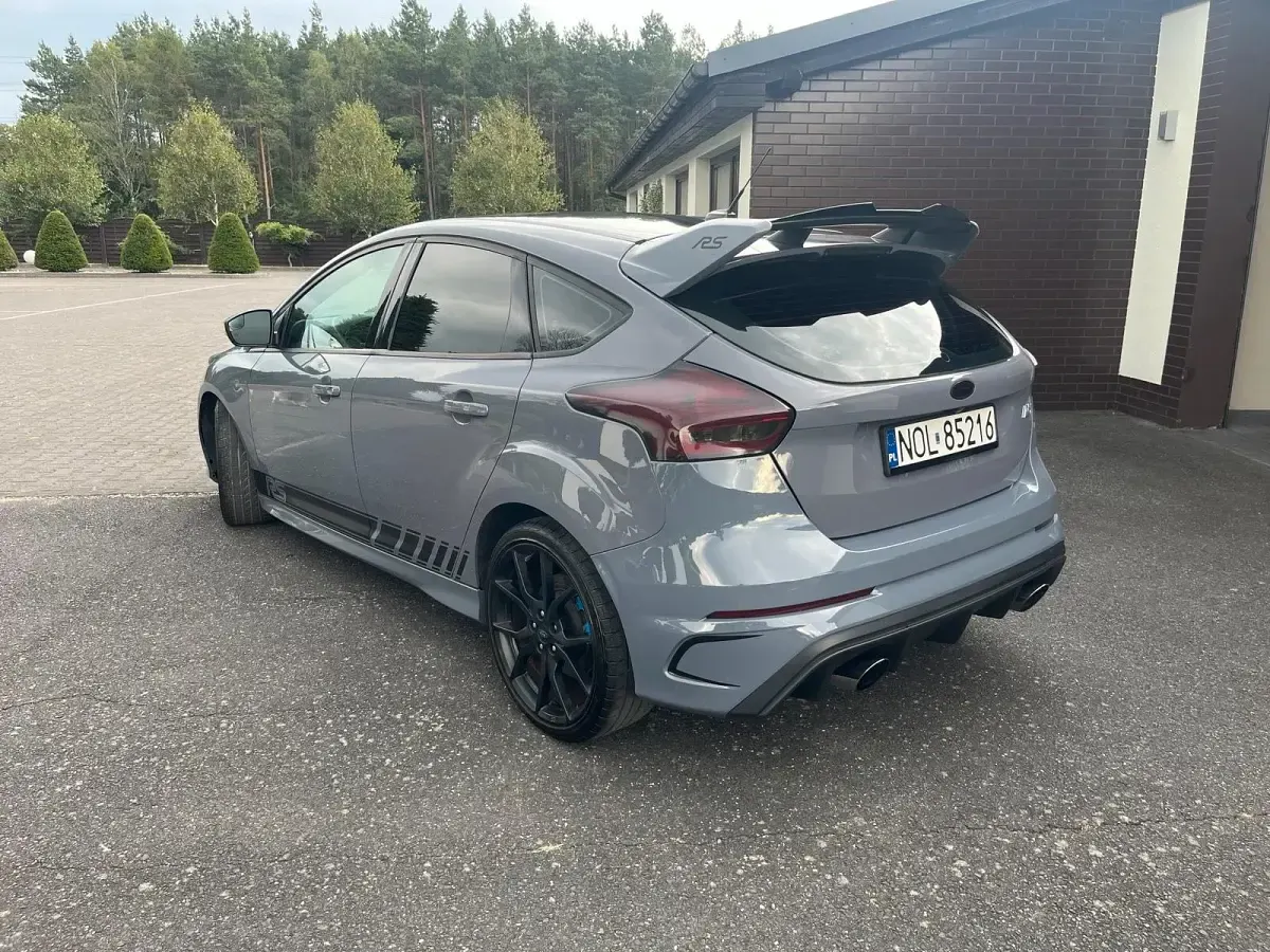 Gebraucht Ford Focus RS 350 PS (257 kW) 2016 Grau Kleinwagen
