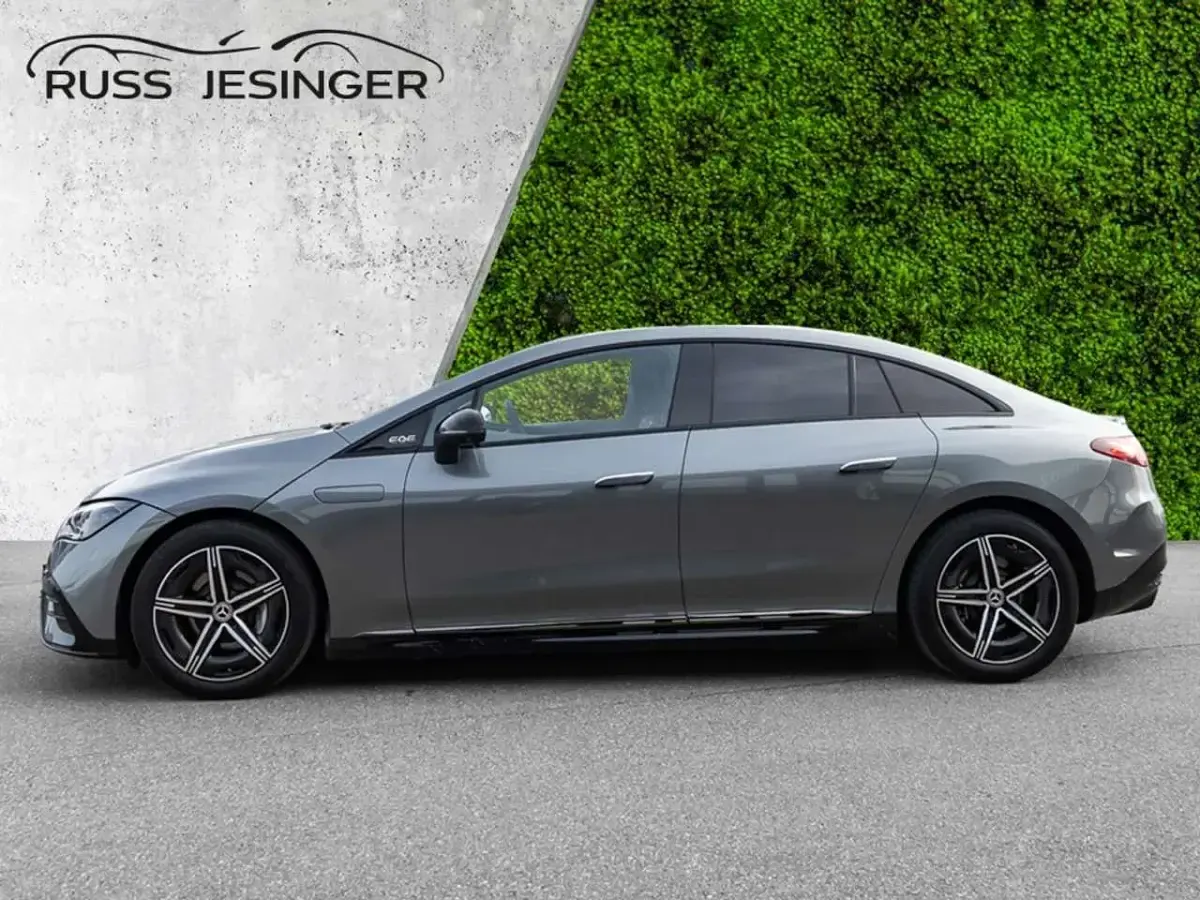 Gebraucht Mercedes EQE350 AMG line 214 kW (292 PS) 2024 Selenitgrau metallic Limousine