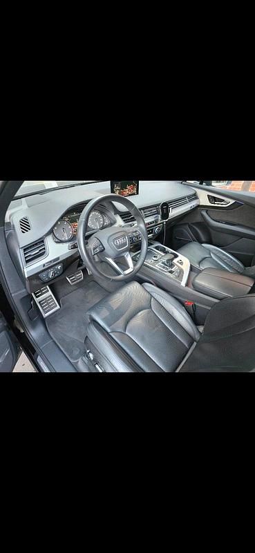 Gebraucht Audi SQ7 435 PS (319 kW) 2017 Schwarz SUV