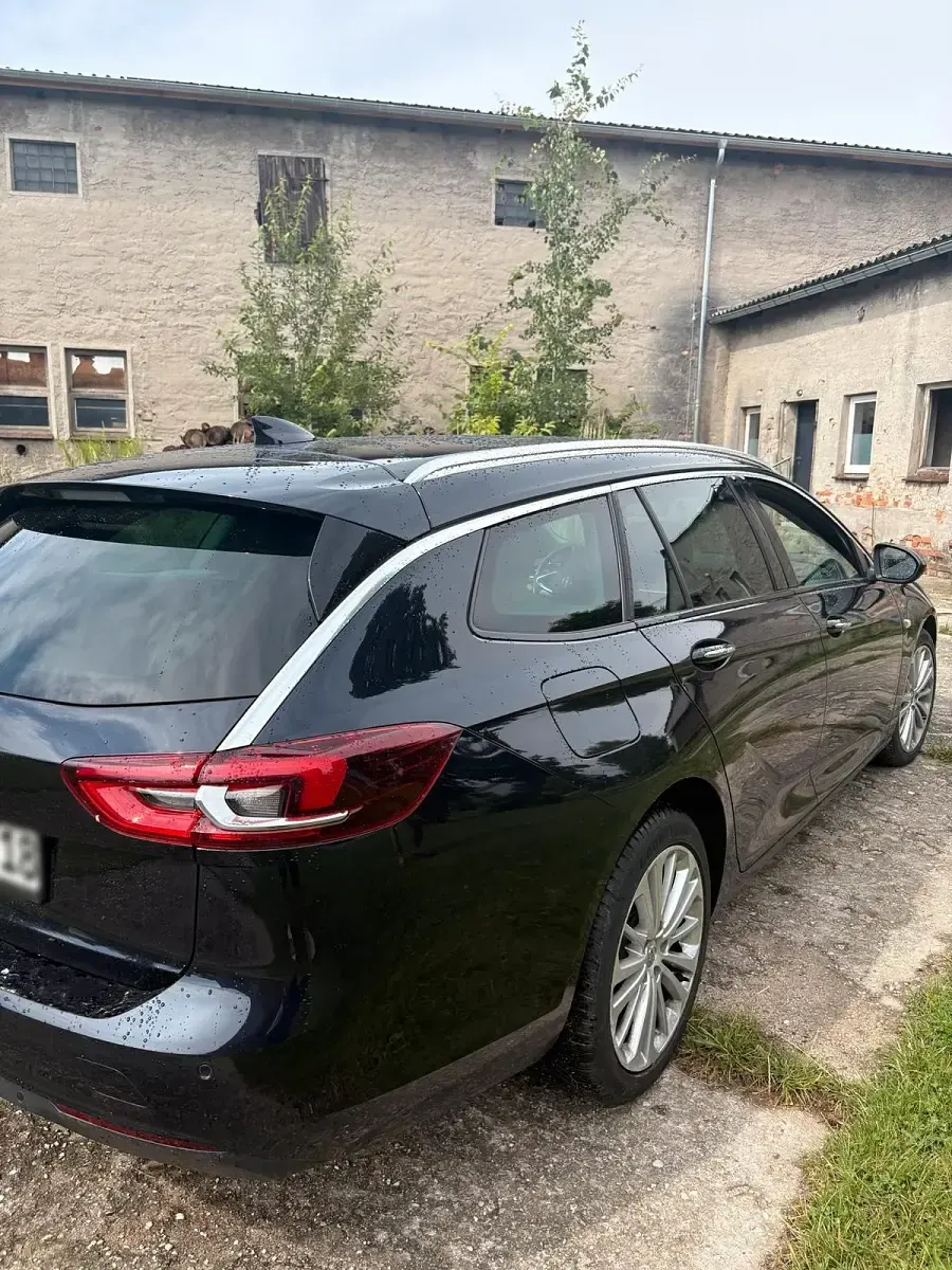 Gebraucht Opel Insignia 170 PS (125 kW) 2017 Blau Kombi