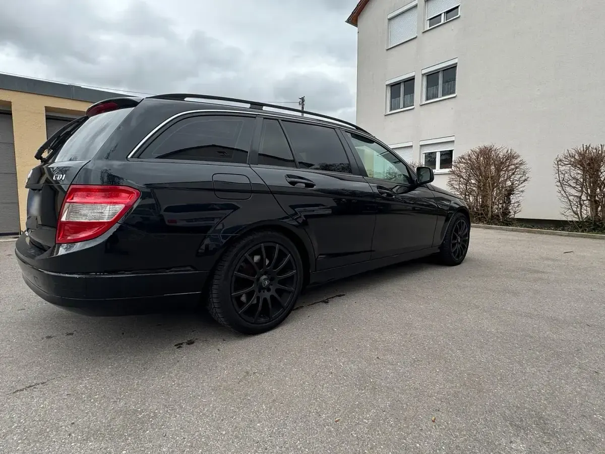 Gebraucht Mercedes C220 170 PS (125 kW) 2008 Schwarz Kombi