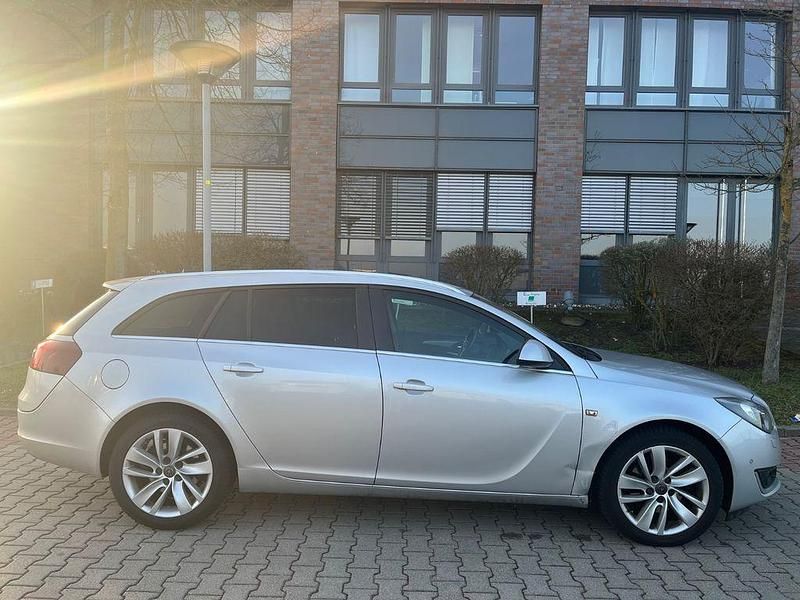 Gebraucht Opel Insignia Business Edition 163 PS (119 kW) 2014 Silber Kombi