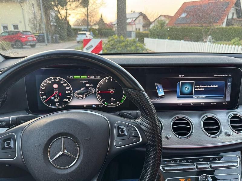 Gebraucht Mercedes E350 Avantgarde 286 PS (210 kW) 2017 Weiß Limousine