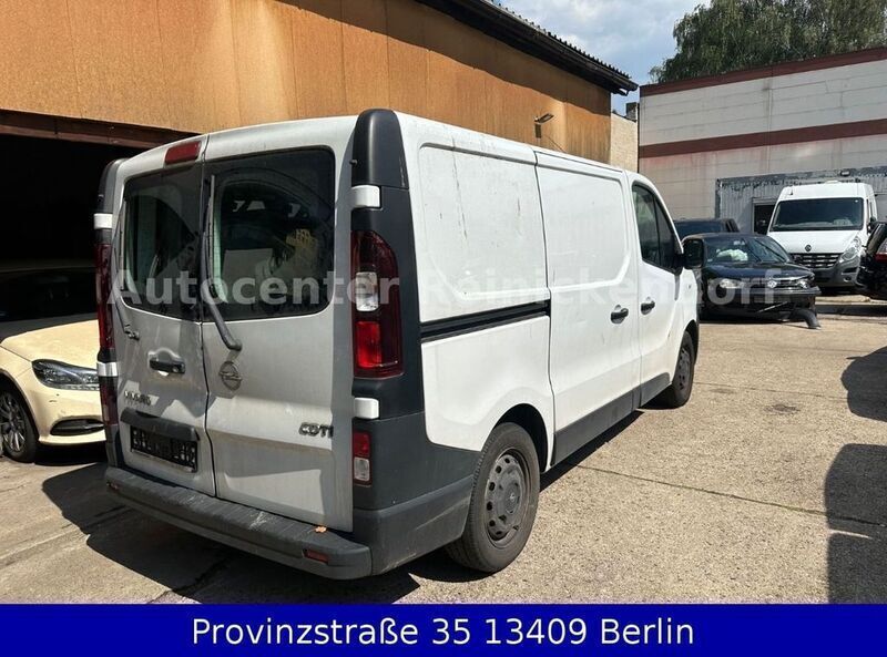 Gebraucht Opel Vivaro 116 PS (85 kW) 2015 Weiß Van / Kleinbus