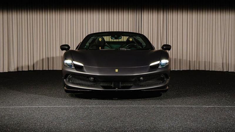 Neu Ferrari 296 2025 Cabrio