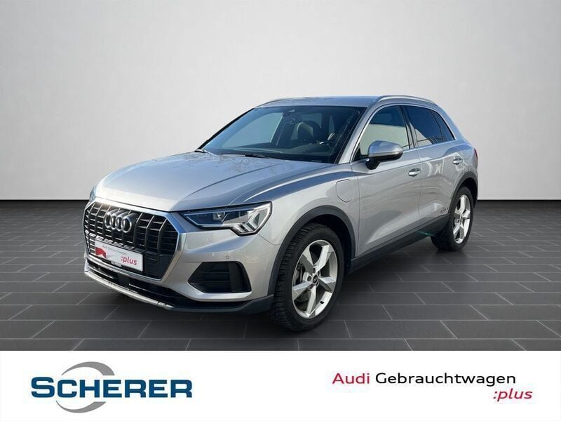 Florettsilber metallic Gebraucht 2022 Audi Q3 Ambiente SUV | 28.490 € (Superpreis) - Bild 1/4