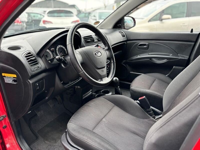 Gebraucht Kia Picanto Start 65 PS (47 kW) 2009 Rot Kleinwagen