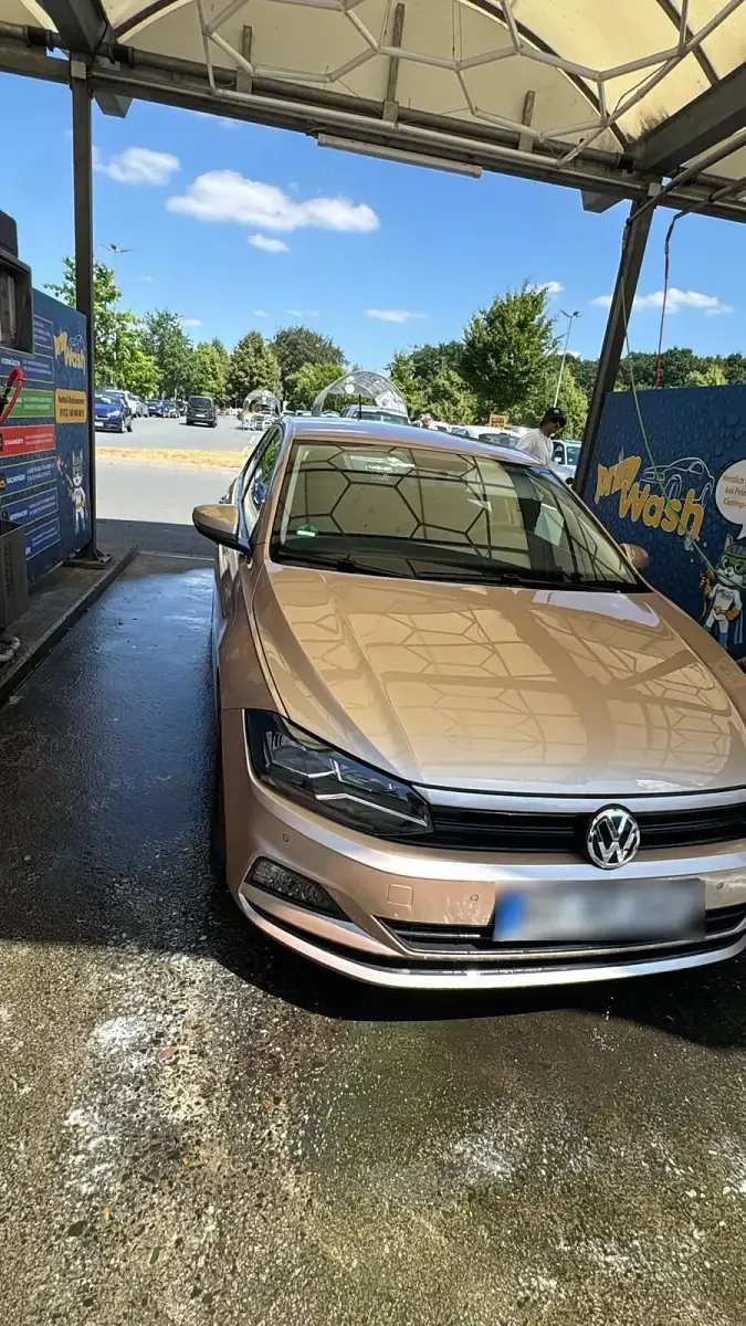 Gebraucht VW Polo Trendline 65 PS (47 kW) 2018 Andere farben Kleinwagen