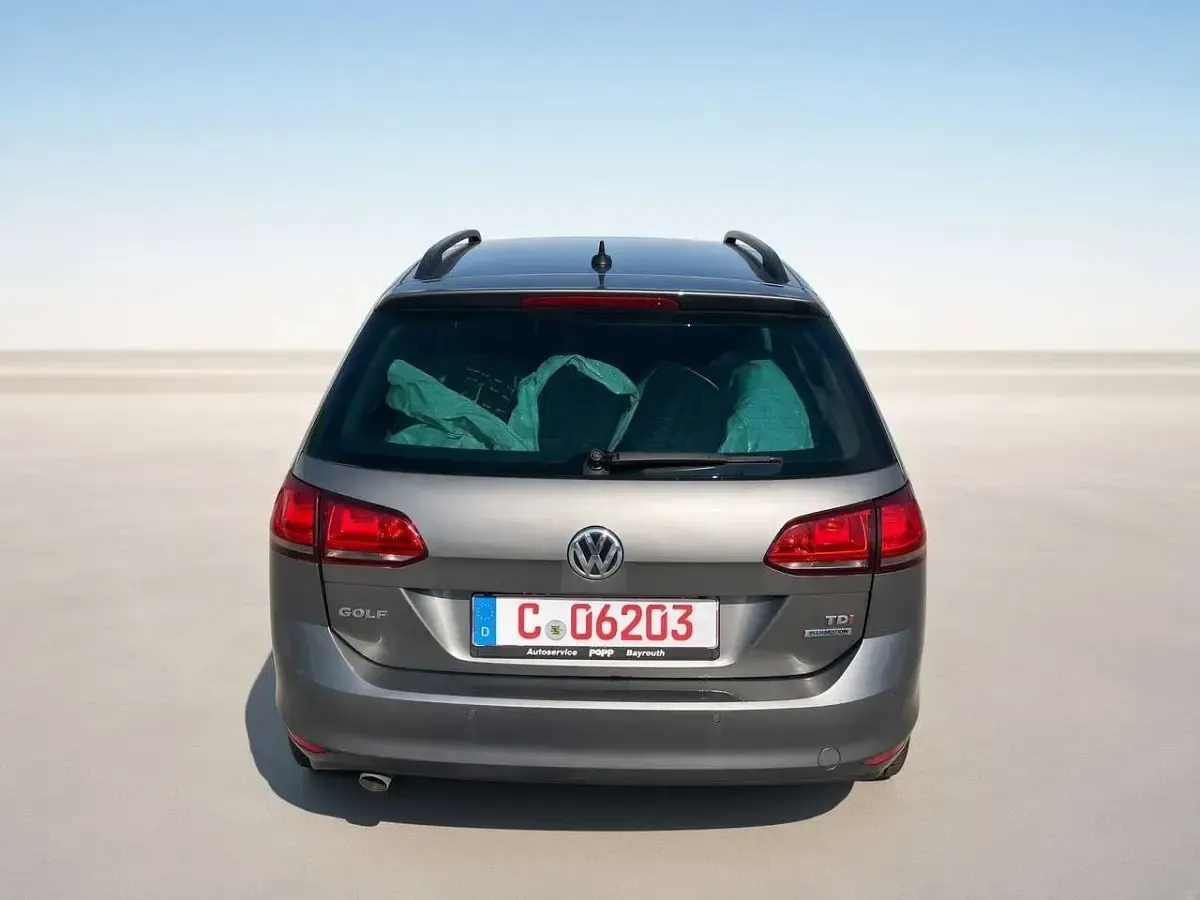 Gebraucht VW Golf VII Cup 105 PS (77 kW) 2014 Limestone grey metallic Kombi