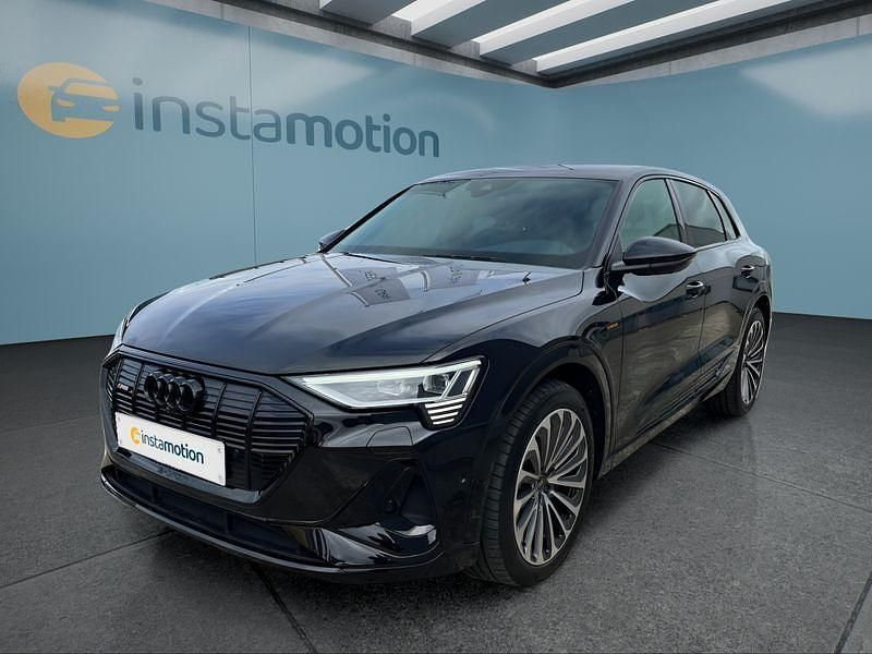 Schwarz Gebraucht 2022 Audi e-tron SUV | 39.699 € (Teuer) - Bild 1/4