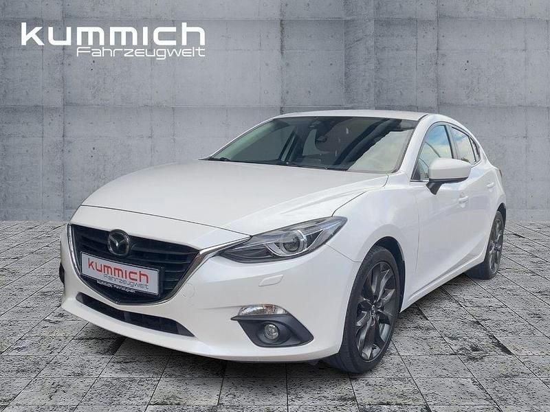 Weiß Gebraucht 2016 Mazda 3 Nakama Limousine | 12.989 € (Fairer Preis) - Bild 1/4