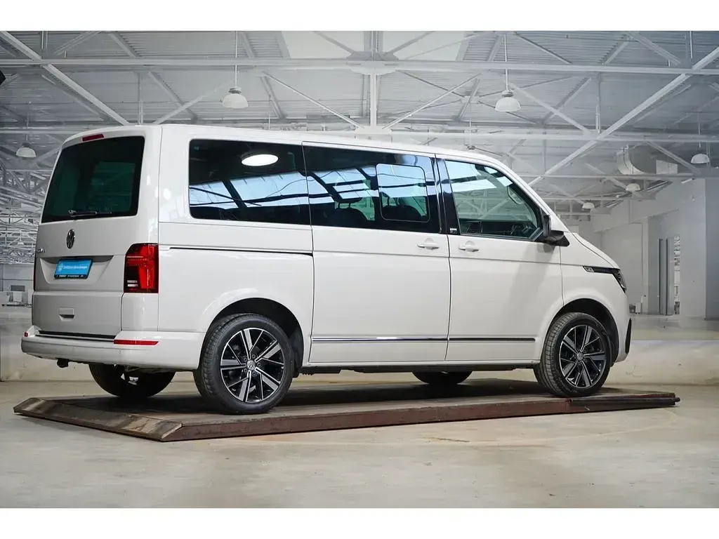 Gebraucht VW Multivan Comfortline 204 PS (150 kW) 2022 Ascotgrau Van / Kleinbus