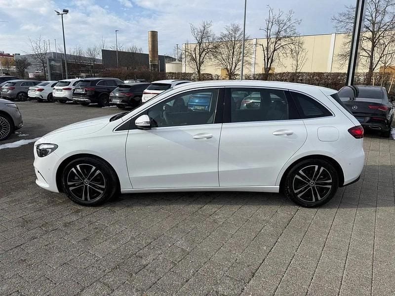 Gebraucht Mercedes B200 Progressive 163 PS (119 kW) 2024 Andere Van / Kleinbus